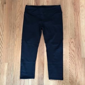 Fabletics cropped leggings